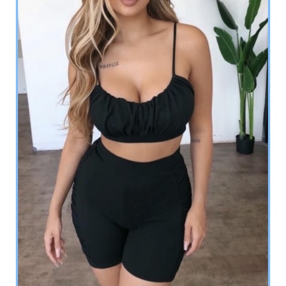 SALE!!! Keep it Sporty Set - Picture 1 of 10